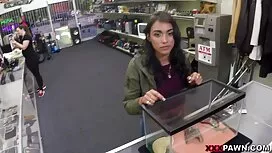 Đẹp bước đi mẹ Jessi ...