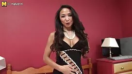 Chia sẻ một phim xxx ...