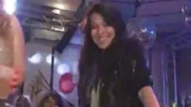 Kevin Yardley chị th ...