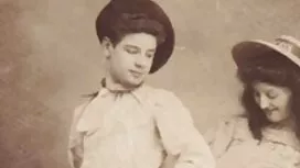 Thiếu niên tóc vàng  ...