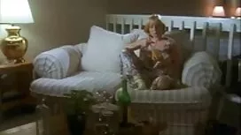 Busty người giúp việ ...