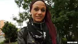 Ngực cô gái cao phim ...