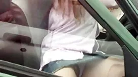 Claire Robbins hậu m ...