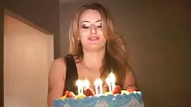 Con gà trống Chia sẻ ...