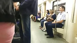 Audrey và Marie chia ...